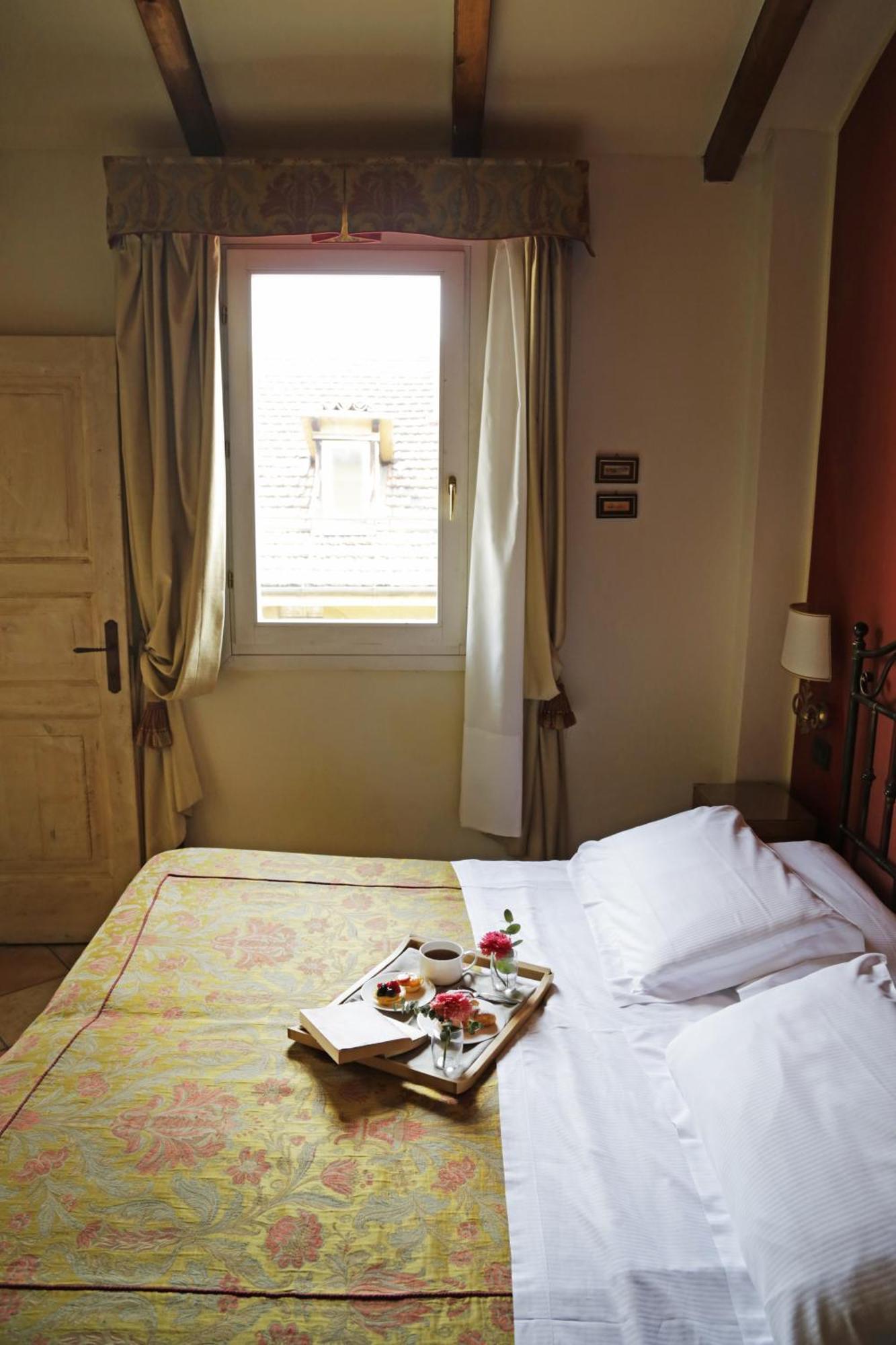 Albergo Delle Drapperie Болонья Экстерьер фото