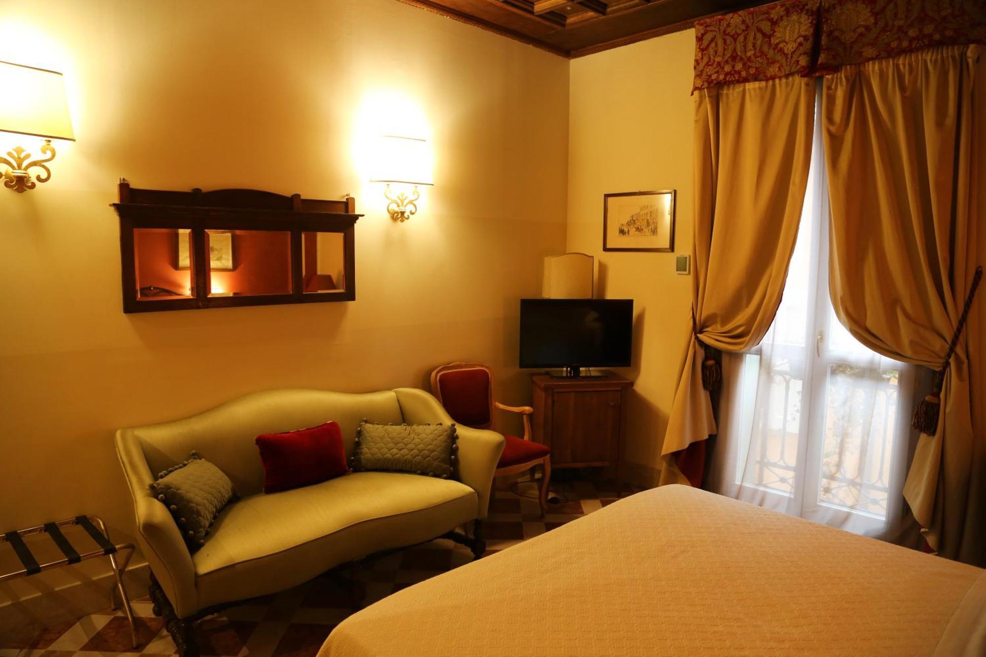 Albergo Delle Drapperie Болонья Экстерьер фото